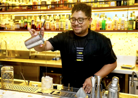 Torres Brings  Global Brand Ambassador Cristobal Cofré to Manila for Two-Night Bar Takeover